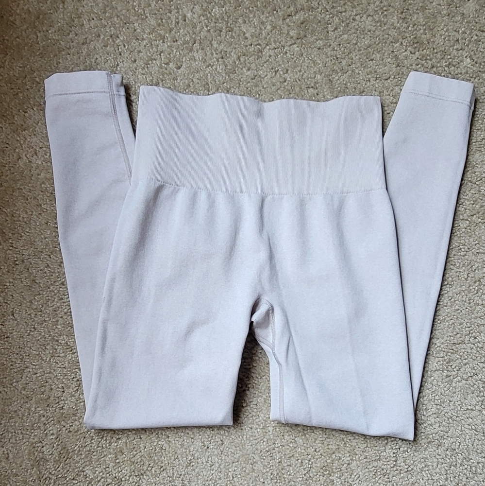 Women's workout leggings